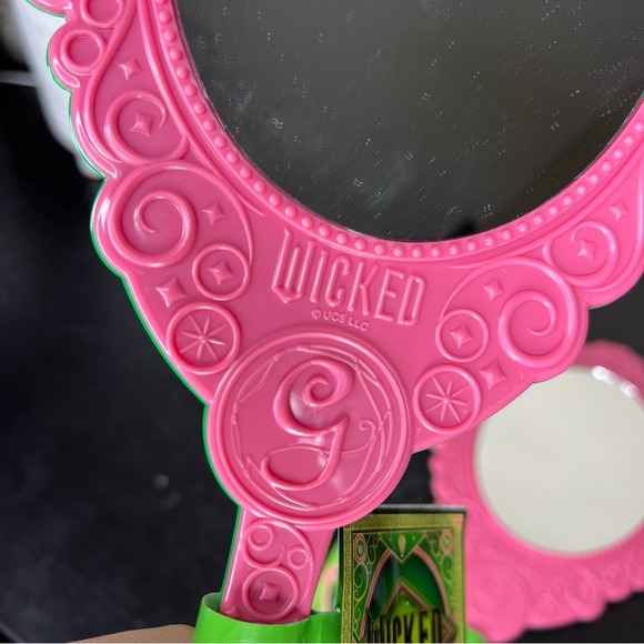 NEW Target Bullseye Playground Wicked Double Sided Mirror - Picture 4 of 4